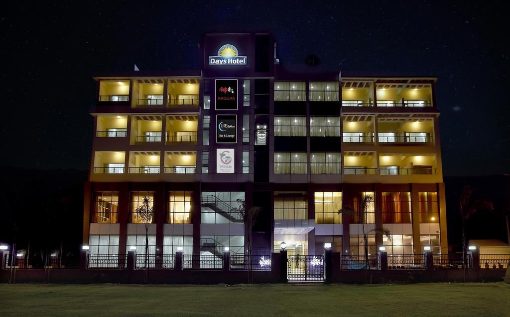 Days Hotel By Wyndham Neemrana Eksteriør bilde