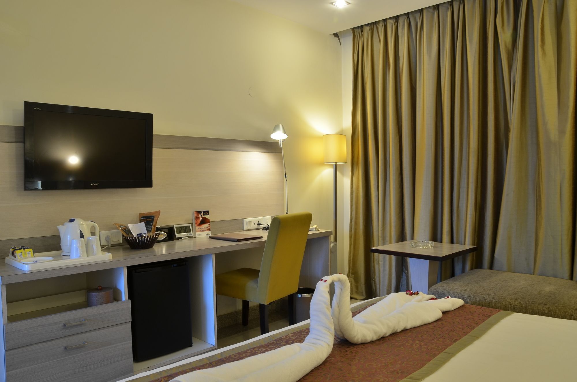 Days Hotel By Wyndham Neemrana Eksteriør bilde