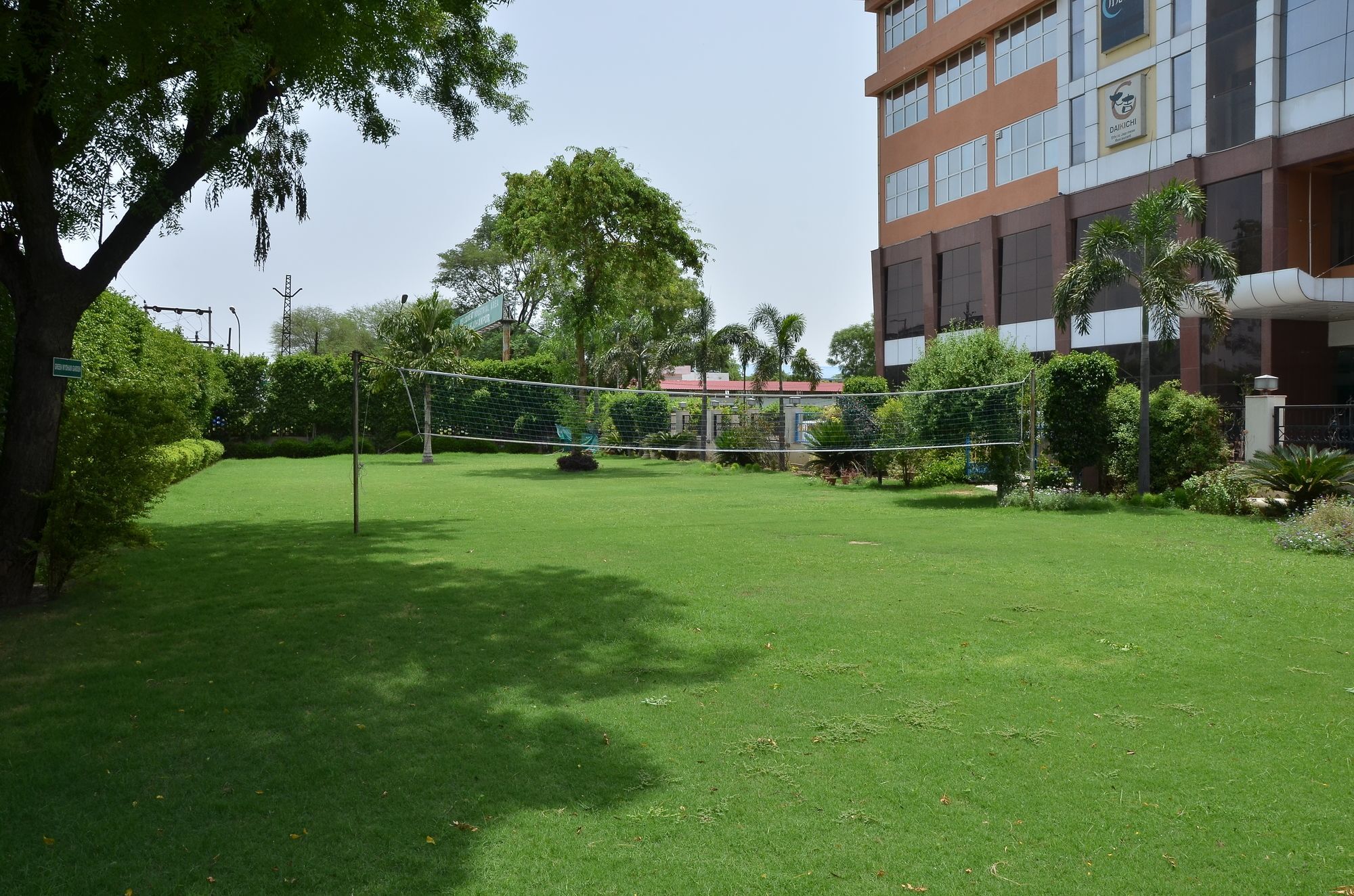 Days Hotel By Wyndham Neemrana Eksteriør bilde