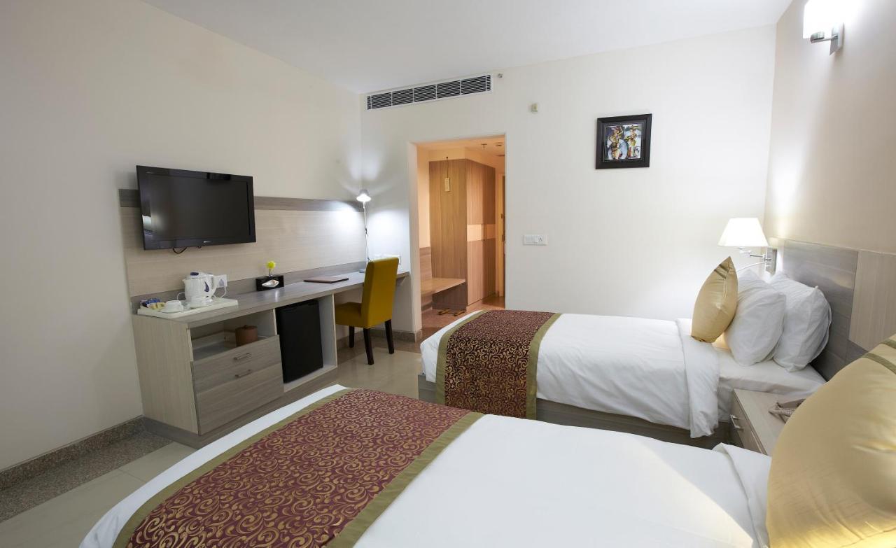 Days Hotel By Wyndham Neemrana Eksteriør bilde